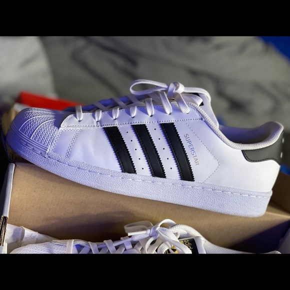 Adidas superstars - Picture 2 of 5